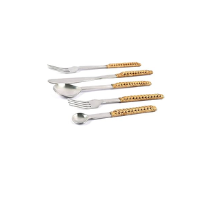 Ensemble de couverts en acier inoxydable en rotin ensemble de couverts en argent sans danger pour les aliments avec poignée en rotin cuillère élégante au design en rotin - Product Image 3