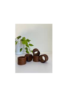 Rond de serviette en bois écologique pour accessoires de cuisine durables avec une touche artisanale unique - Product Image 4