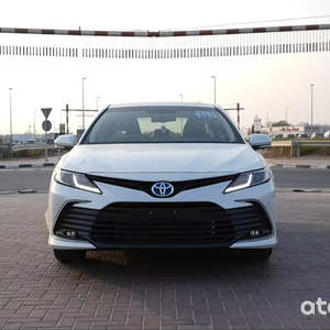 Toyota Camry GLE Híbrido 2.4L V4 2024 Usado en Perfectas Condiciones, Color Blanco, Bien Mantenido, Listo para Usar - Product Image 1