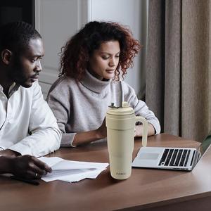 Tumbler in Acciaio Inox da 40oz con Manico e Cannuccia, Tazza da Viaggio Isolata per Caffè con Coperchio Antigoccia per Bevande Calde e Fredde - Product Image 4