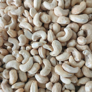 Nueces de Anacardo a Precio de Fábrica W180 W240 W320 Nueces de Anacardo Secas Kaju Badam SANTIGO - Product Image 1