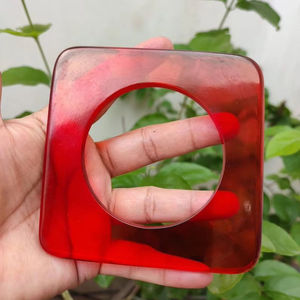 Brazalete de Resina Hecho a Mano de Alta Calidad de Artizon Studio, Joyería de Moda para Mujer, Regalos para Fiestas, Estilo Clásico a Bajo Precio en India - Product Image 1