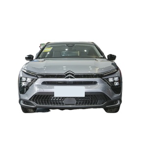 Mejor Precio para el Nuevo Sedán Chino de 5 Plazas C5 X 1.6T, Caja de Cambios Automática, Volante a la Izquierda, Color Oscuro, Gran Venta, Gasolina, Sin Accidentes, Listo para - Product Image 1