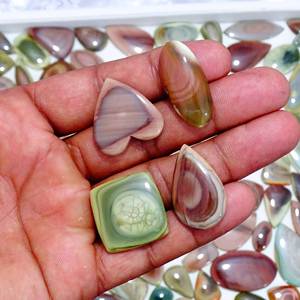 Cabujón de jaspe imperial natural, piedras preciosas de cuarzo de forma y tamaño mixtos sueltas para la fabricación de joyas - Product Image 2