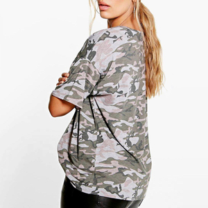 Camisetas cuadradas de mujer OEM personalizadas de alta calidad, camiseta de moda de gran tamaño en algodón, mezcla de poliéster, estilo informal, opciones de impresión de logotipos - Product Image 2
