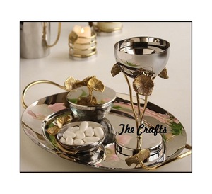 Plateau de dattes de bonbons au design antique en acier inoxydable et plateau de service de collations en laiton avec bol de boîte à bonbons et bakhoor - Product Image 1