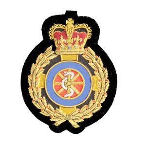 Badges de luxe personnalisés OEM brodés à la main de haute qualité, écologiques, sans nickel, couleur unie - Product Image 2