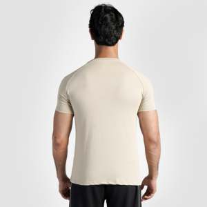 เสื้อยืดสีเบจเฮอริเทจสำหรับออกกำลังกายในยิม ชุดยิมนาสติก - Product Image 3
