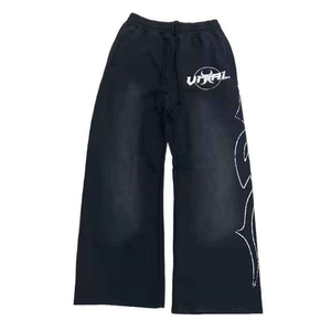 Conjunto Deportivo Personalizado para Hombre con Sudadera con Capucha y Cremallera, Lavado y Desgastado, con Apliques Bordados - Product Image 3