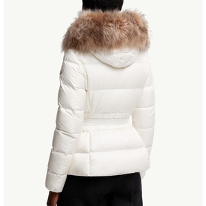 Chaqueta Acolchada Color Marfil para Mujer con Capucha de Piel Sintética, Abrigo de Invierno Acolchado con Cinturón, Prenda Exterior Elegante, Parka con Capucha Ajustada, Chaqueta Cálida - Product Image 6