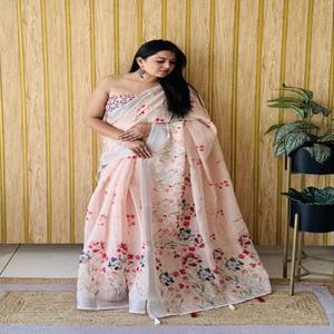 Sari en lin de qualité supérieure VASTRA COTTAGE avec bordure en zari argenté, imprimé numérique avec latkan fumka et chemisier en lin imprimé numérique - Product Image 2