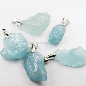 Moda de moda nueva fresa cuarzo tallado piedra preciosa colgante para mujer gema especial tallado joyería - Product Image 4