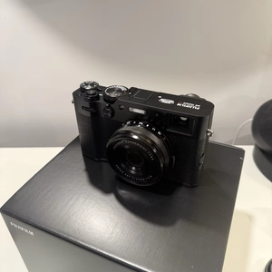 กล้องดิจิตอล Fujifilm X100vi สีดำ 40.2 ล้านพิกเซล ลดราคา ขายส่ง ฟูจิฟิล์ม X-series ส่งเร็วถึงบ้าน - Product Image 1