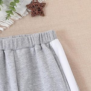 ชุดเสื้อฮู้ดและกางเกงผ้าฟลีซสำหรับเด็กผู้หญิง น่ารัก สีพื้น ระบายอากาศได้ดี สวมใส่สบาย และทนทาน เหมาะสำหรับเด็กๆ ใช้เล่น ท่องเที่ยว และในชีวิตประจำวัน - Product Image 4