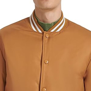 แจ็คเก็ตวาร์ซิตี้ผู้ชายแบบสั่งทำปี 2026 พร้อมฮู้ดระบายอากาศได้ดี เหมาะสำหรับฤดูหนาว แขนเสื้อหนังสไตล์ Letterman - Product Image 2