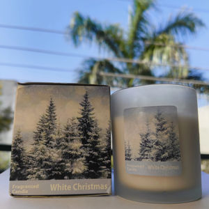 Velas perfumadas de Navidad de alta calidad con bayas esmeriladas de hoja perenne suaves Fragancias blancas 3 Aromas diferentes - Product Image 1