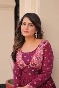 Choli estampado de ropa de fiesta y étnica india para mujer moderna con estilo tradicional Jequard de diseño propio - Product Image 6