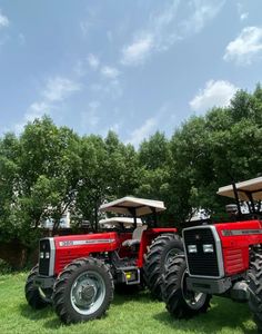 Tracteur à roues Massey Ferguson 385 d'occasion avec composant moteur central pour les amateurs de tracteurs - Product Image 5