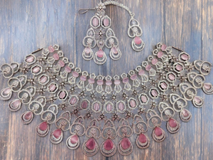 Wholesale Elegant Royal Party Wear Necklace and Earrings <b>Set</b> with Sparkling Stones for Women Wedding Function and Reception Use - Product Image 3