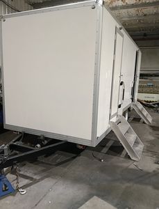 Remolque de Baño Público Automático Portátil 2026 con Tanque de Agua Limpia y Salida de Aguas Residuales para la Venta en Europa - Product Image 4