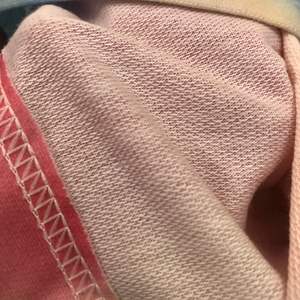 Bordado personalizado de impresión de calidad superior de peso pesado 355gsm algodón Vintage ácido lavado Crop mujeres Top Hoodie fabricantes - Product Image 5