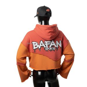 Sweat à capuche court en molleton de coton premium pour femmes, 320 GSM, design à deux tons avec logo personnalisé brodé, style streetwear doux et confortable - Product Image 4