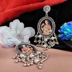 Pendientes colgantes de Reina artística de la mejor calidad Diseño oxidado en Forma de cara larga Estilo elegante exudado - Product Image 1