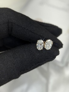 Magnifiques boucles d'oreilles à clous en diamant de taille ovale 2,00 carats, diamant cultivé en laboratoire certifié IGI en or 14 carats, cadeau d'anniversaire de mariage - Product Image 2