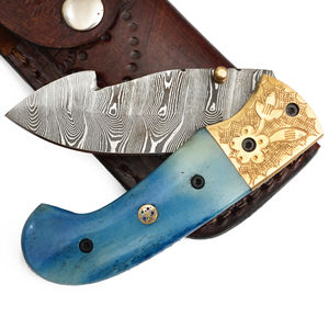 มีดพับเกรดอุตสาหกรรม ผลิตด้วยมือ คุณภาพสูง ใบมีดสแตนเลสขอบหยัก ด้ามไม้สีตามสั่ง รับผลิตแบบ OEM 3 - Product Image 1