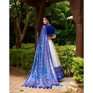 ชุด lehenga choli ผ้าไหม tussar แบบกึ่งสังเคราะห์พร้อมดีไซน์หรูหราเสื้อเบลาส์สำหรับงานแต่งงานชุดสตรีสไตล์อินเดียพื้นเมือง - Product Image 4