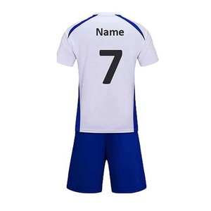 เสื้อฟุตบอลโพลีเอสเตอร์แบบ100% สำหรับผู้เล่นฟุตบอลชุดฝึกทีมกีฬาแบบสั่งทำ - Product Image 3