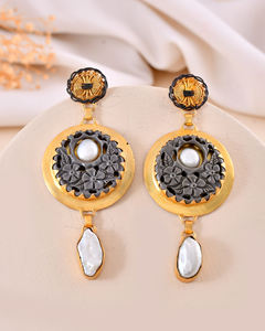 มาใหม่ต่างหูรูปทรงชุบทองไข่มุกและหน้าต่างอัญมณีดรูซี่ของขวัญแต่งงานมีสไตล์หลักในราคาที่ดีที่สุด - Product Image 1