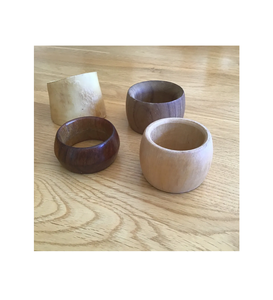 Rond de serviette en bois fait main de haute qualité décoration de fête d'événement dîner pièce de conception sculptée de table avec couleur bois naturel - Product Image 3