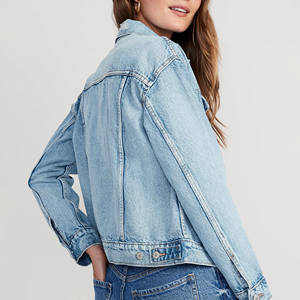 Vente en gros Vestes en jean courtes bleues Vestes en jean délavées vintage à la mode pour femmes - Product Image 3