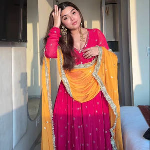 Vestido Étnico Artesanal de Georgette Sintética con Lentejuelas, Dupatta de Encaje en Cuatro Lados, Cintura Elástica, Sin Arrugas, Secado Rápido, Estilo Moderno para - Product Image 1