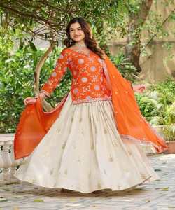 Venta al por mayor precio de moda seda Lehenga Choli Georgette bordado secuencia trabajo con Dupatta étnico fiesta desgaste ApparelGarment - Product Image 5