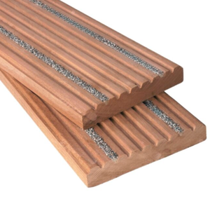Plancher en bois naturel Balau Chevron (à emboîtement) - Product Image 5