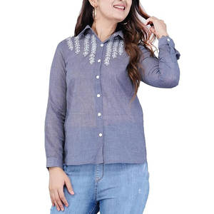 T-shirts pour femmes au prix de gros T-shirts à broderie pour femmes au design personnalisé et unis multicolores - Product Image 1