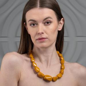 Collier en résine époxy de haute qualité pour femmes et filles bijoux de mode avec perles de perles meilleur collier en résine polie en vente - Product Image 5