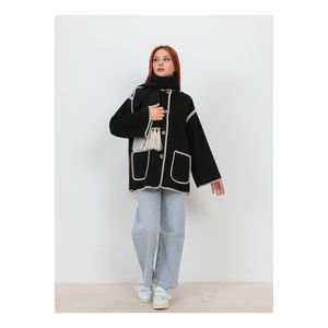 Giacca da donna in Cashmere con sciarpa nera ricamata in lana e misto - Product Image 2