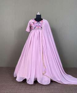 Nouvelle robe de soirée attrayante ApparelGarment - Product Image 1