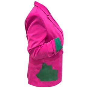 AKA Veste cintrée rose pour homme à simple boutonnage avec détail de poche vert, formelle, pour le bureau, tenue grecque de sororité, infroissable - Product Image 3
