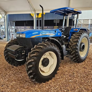 Tracteur de jardin New Hollandd 8030 4WD 42HP à transmission par engrenages avec moteur et boîte de vitesses à vendre - Product Image 1