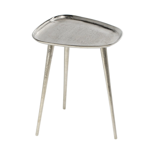 Table d'appoint en aluminium élégante avec finition polie, parfaite pour la décoration de la maison élégante et les coins extérieurs. - Product Image 4