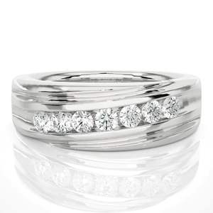 Anillo de Eternidad con 7 Diamantes de Corte Redondo en Engaste de Canal para Mujer - Product Image 1