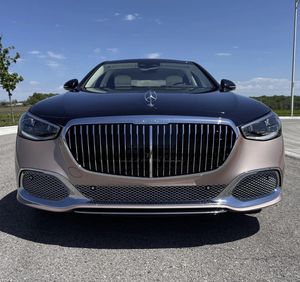 Mercedes-Maybach S680 4MATIC Sedán 2023 en Excelente Estado - Product Image 1