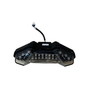 Feu arrière complet d'origine Yamaha 2PP847000000 pour Tracer 9 2020, 6000K, ambre, avec lentille transparente, position avant - Product Image 1