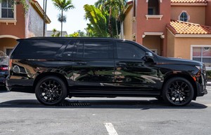 Certificado Usado 2022 Cadillac Escaalade ESV 4WD Platinum - Product Image 6