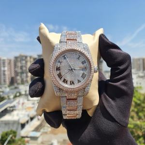 Montre en acier inoxydable bicolore avec diamants en moissanite glacés, VVS1, luxe pour homme, chiffres romains, calendrier - Product Image 4