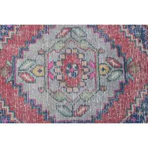 Alfombra Turca de 3x3 pies, Alfombra Pequeña Vintage, Alfombra de Lana con Estampado Animal Rojo - Product Image 5